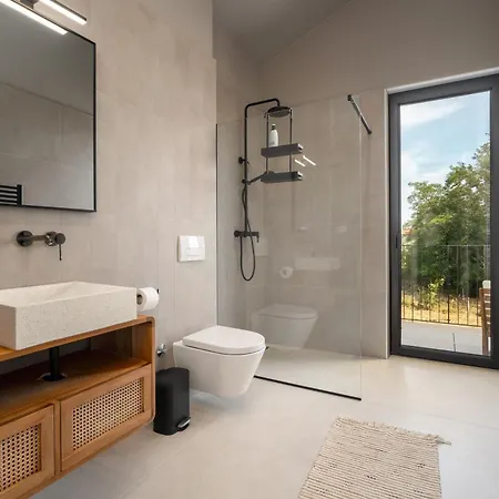 Kona Villa